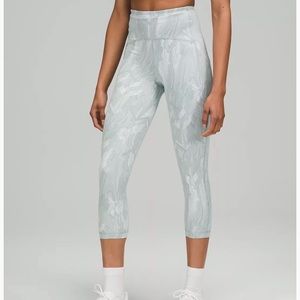 Lululemon Swift Speed High-Rise Crop 21"